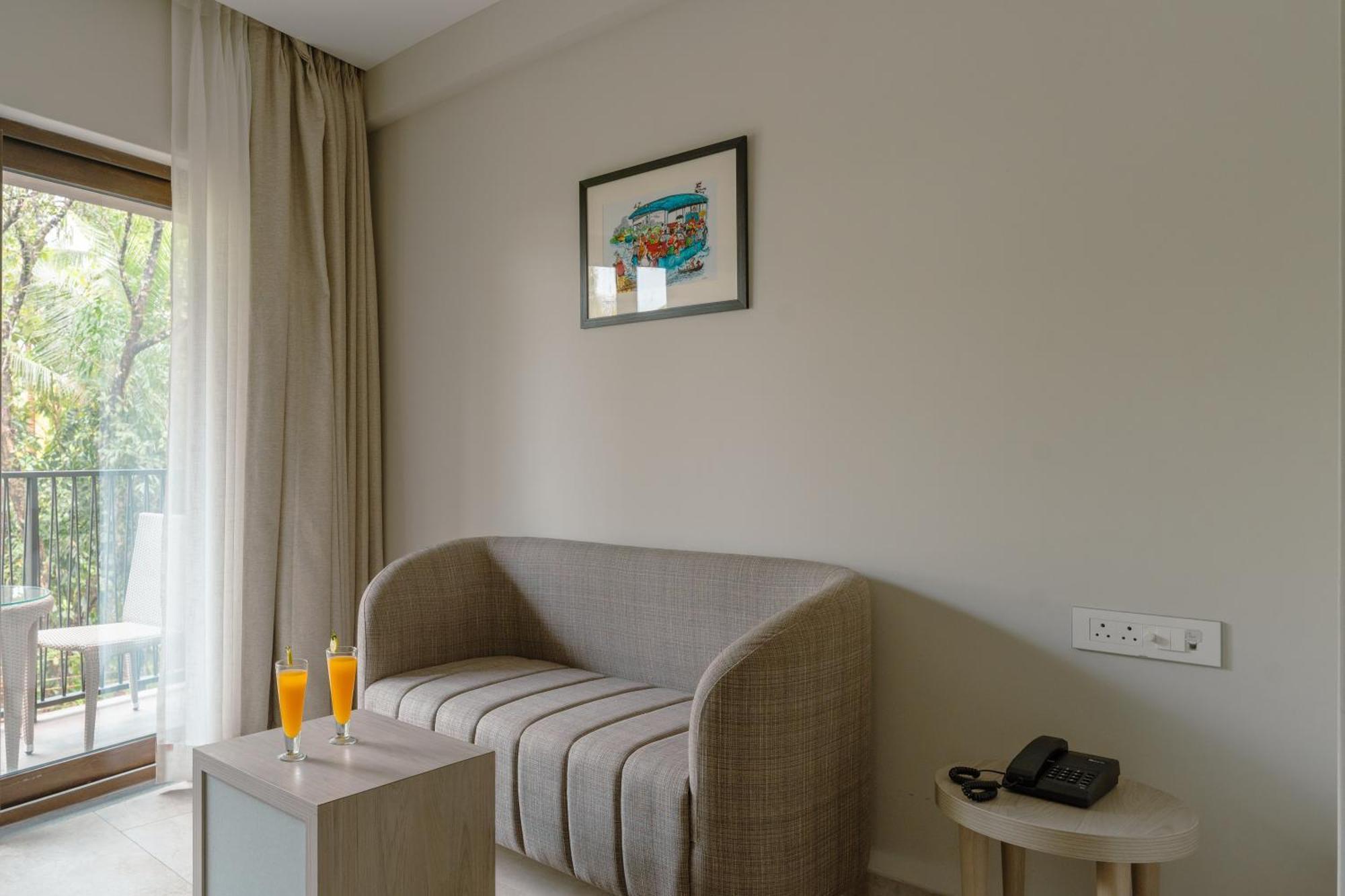 Comfort Inn Elite Jua Bagian luar foto
