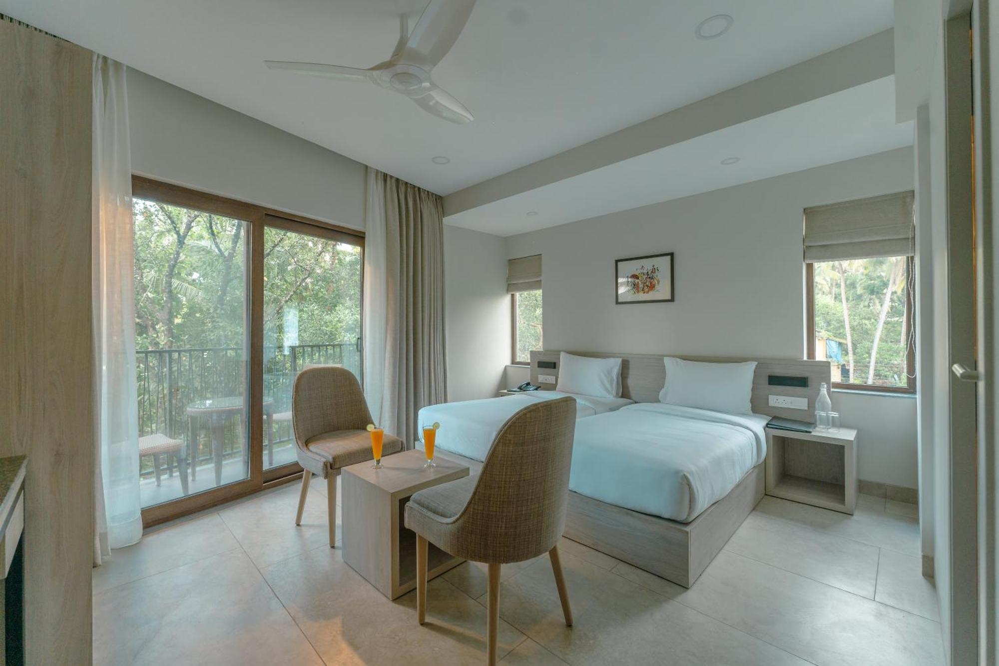Comfort Inn Elite Jua Bagian luar foto